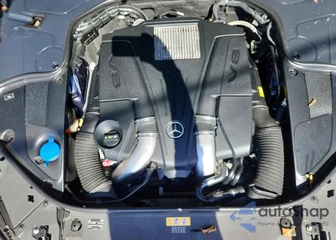 2015 Mercedes-Benz S 550 z USA, uszkodzony, nr VIN WDDUG8CB7FA088112